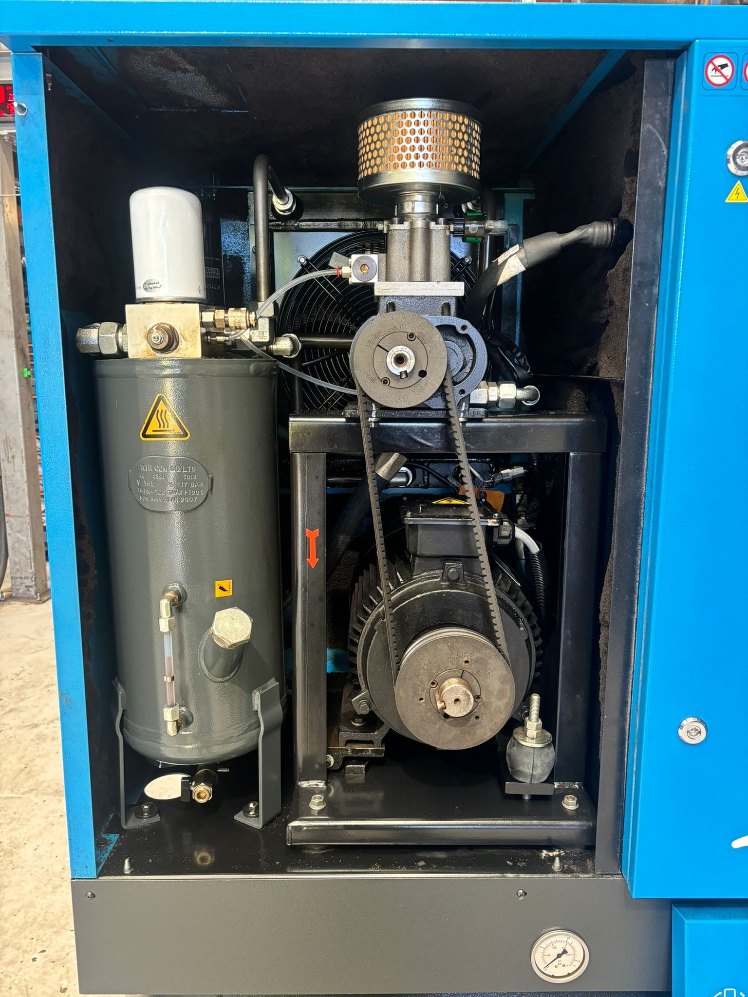 英国航空 旅客機B AC-111-510 ABAC Genesis 7.5 10 BAR 36.7 CFM 7.5 Kw Screw Compressor